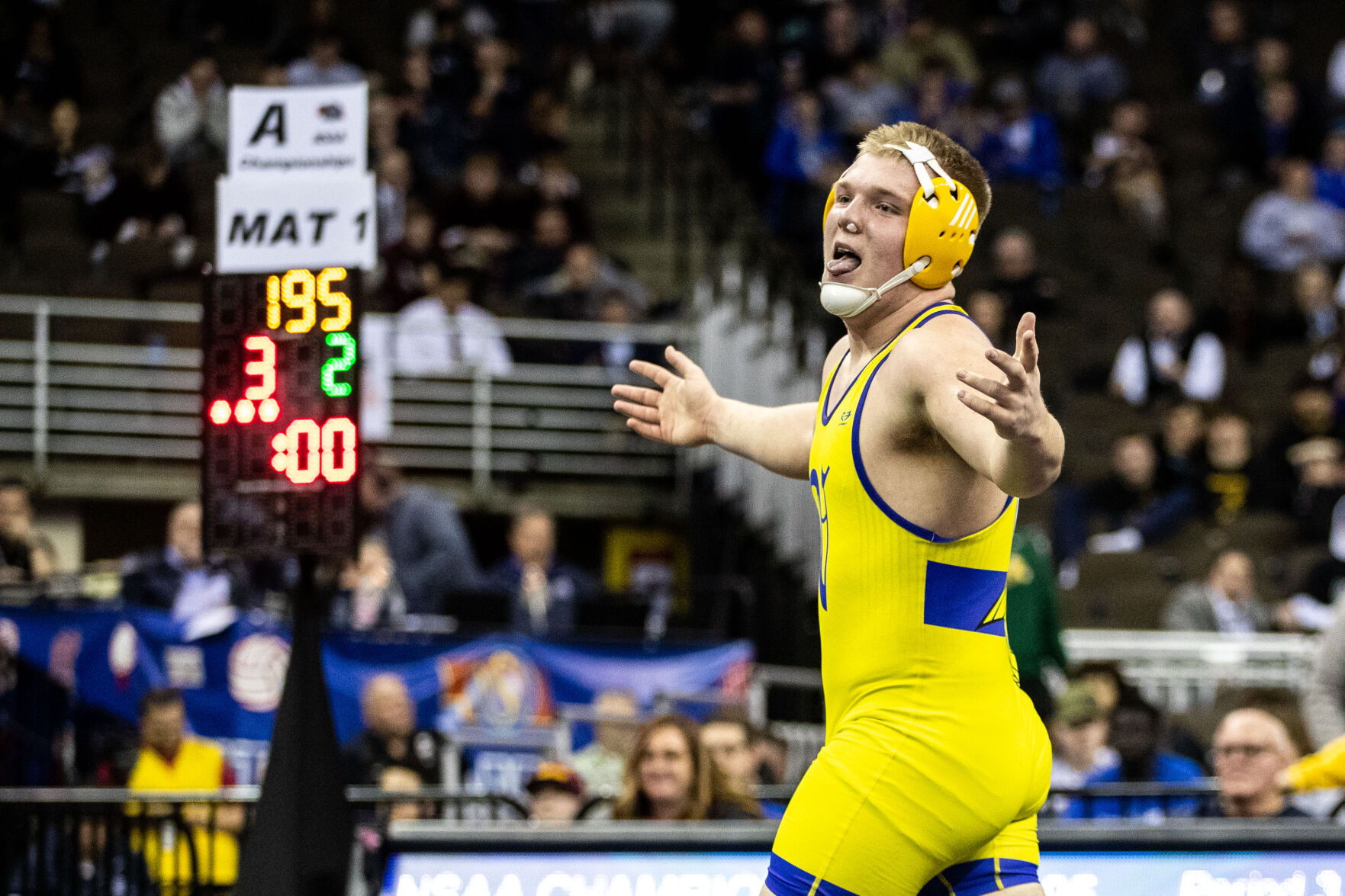 022022-owh-spo-statewrestling-LS10.jpg
